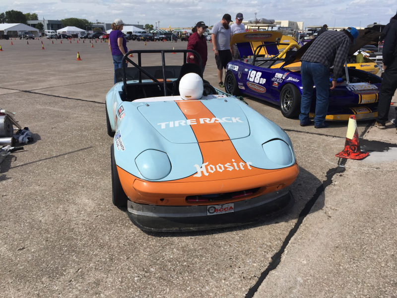 Lotus Elan makes Miatas look small